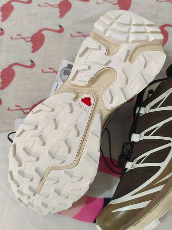 Salomon Brown Low-Top Trail Running Shoes - Picture 7 of 8